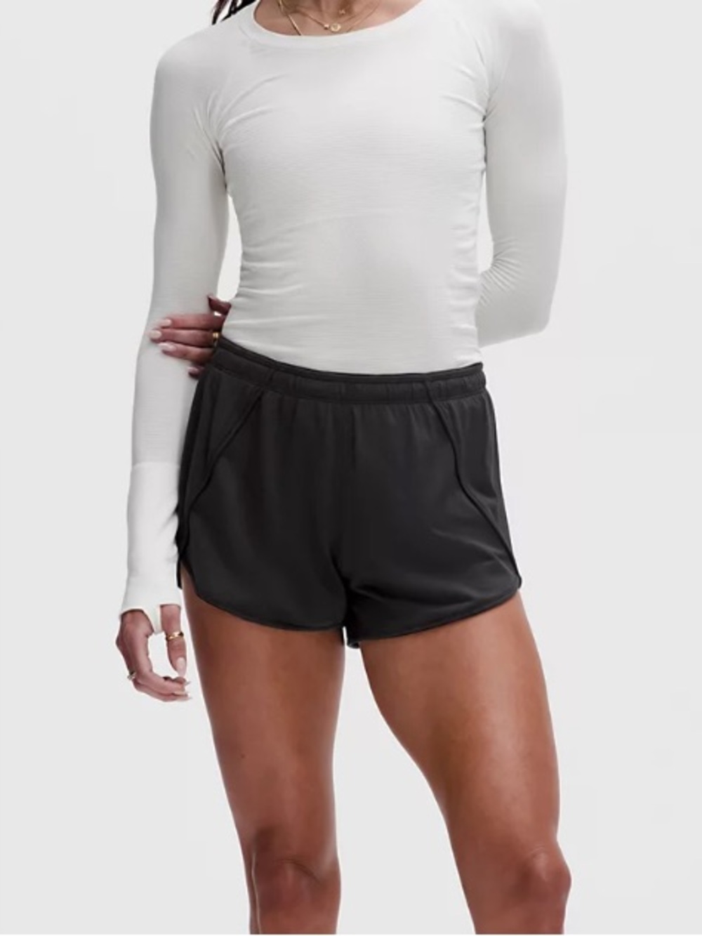 Lululemon Swiftly Mid-Rise Short 3”
